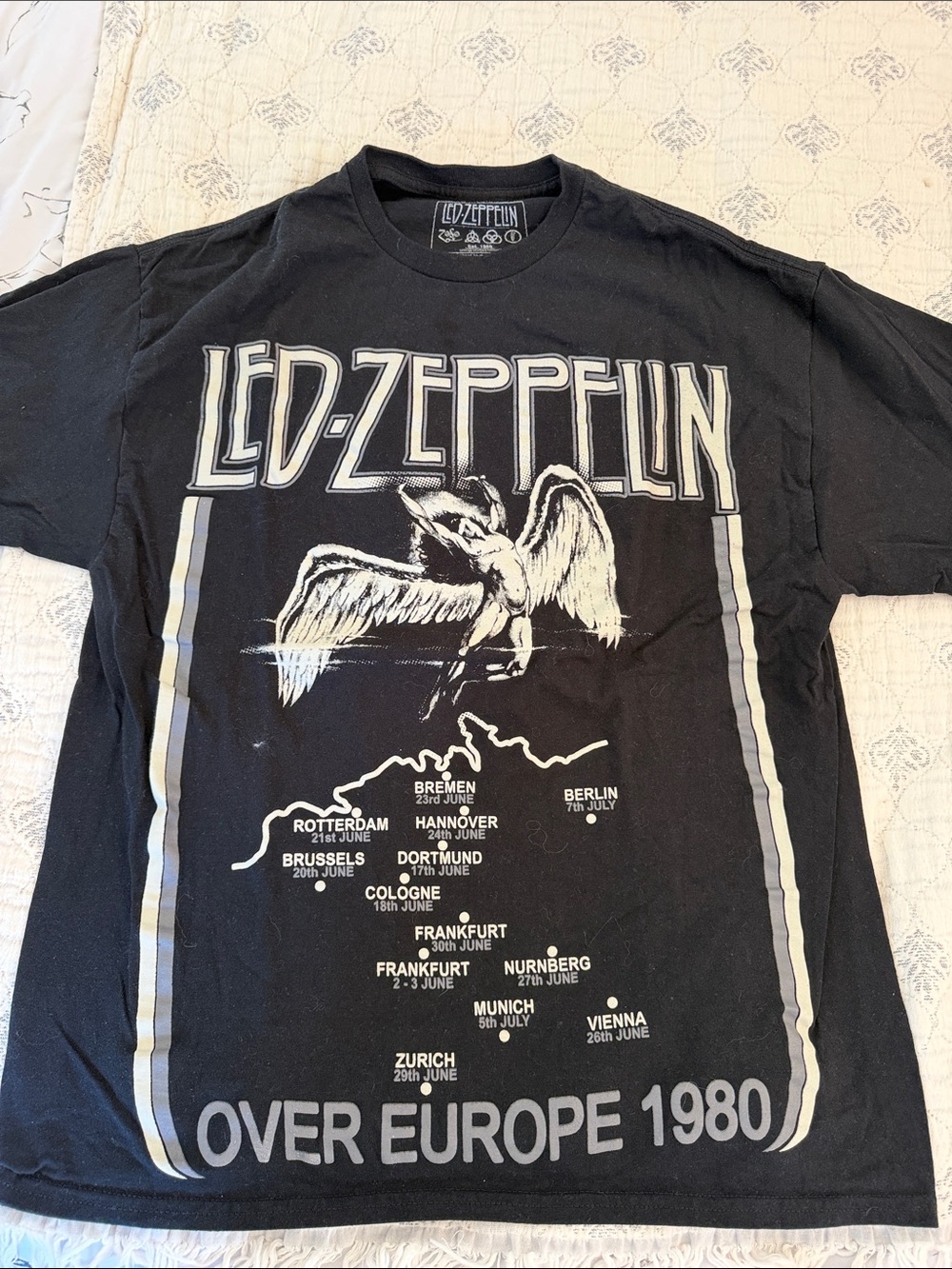 Black Short-Sleeve Graphic T-Shirt - Over Europe 1980